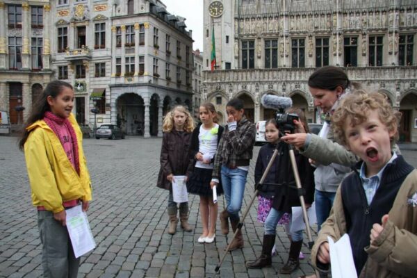 Filmopname op de Grote Markt voor de geest van Brussel