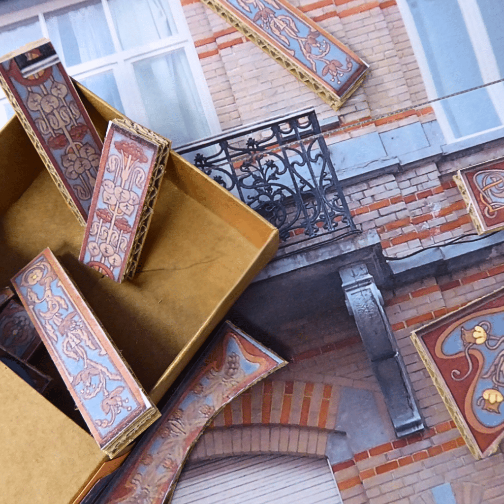speeldoos om sgraffito's op de juiste plek op een gevel te zetten